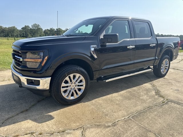 2026 Ford F-150 XLT in Agate Black Metallic — front three-quarter view