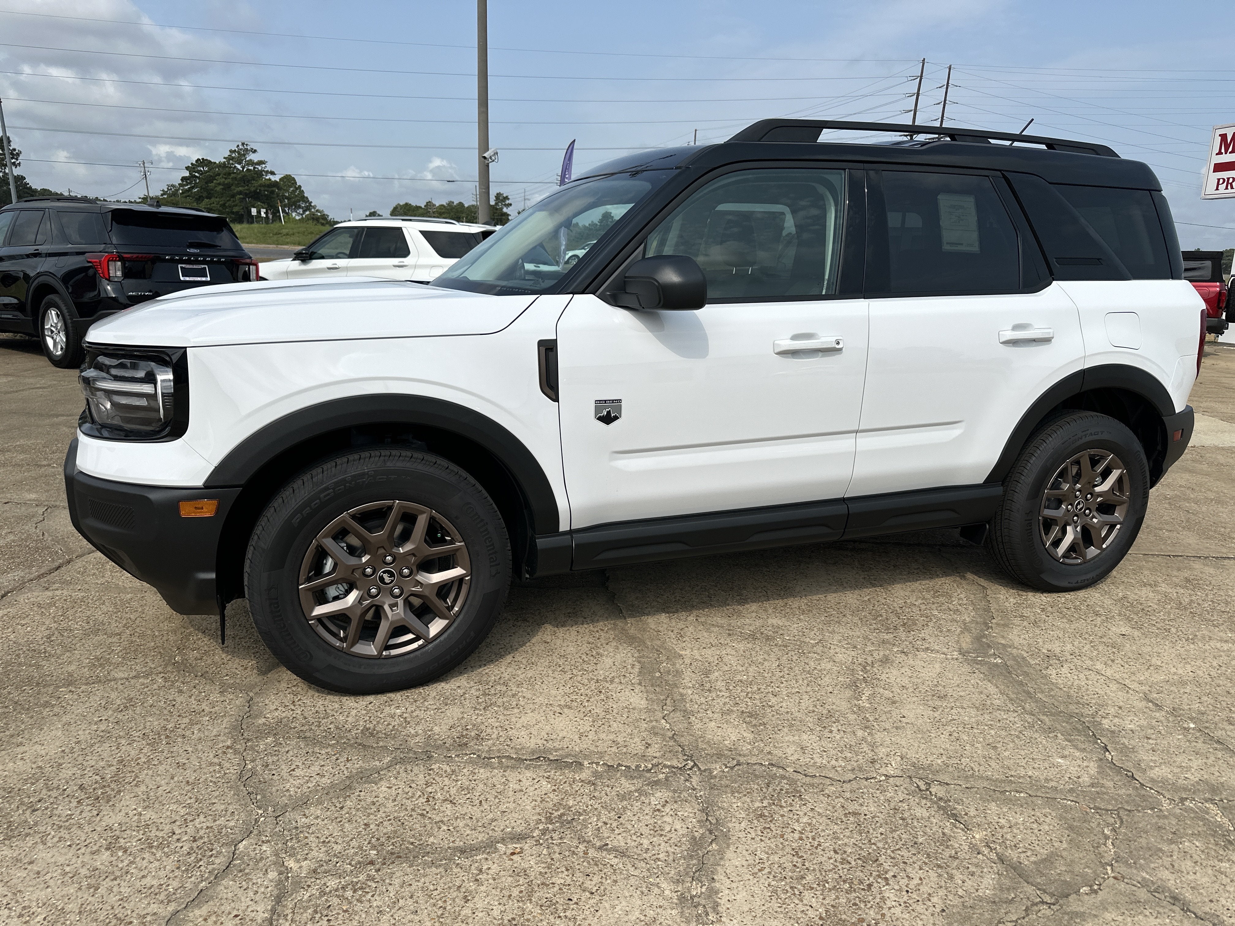 2026 Ford Bronco Sport Big Bend in Oxford White — front three-quarter view